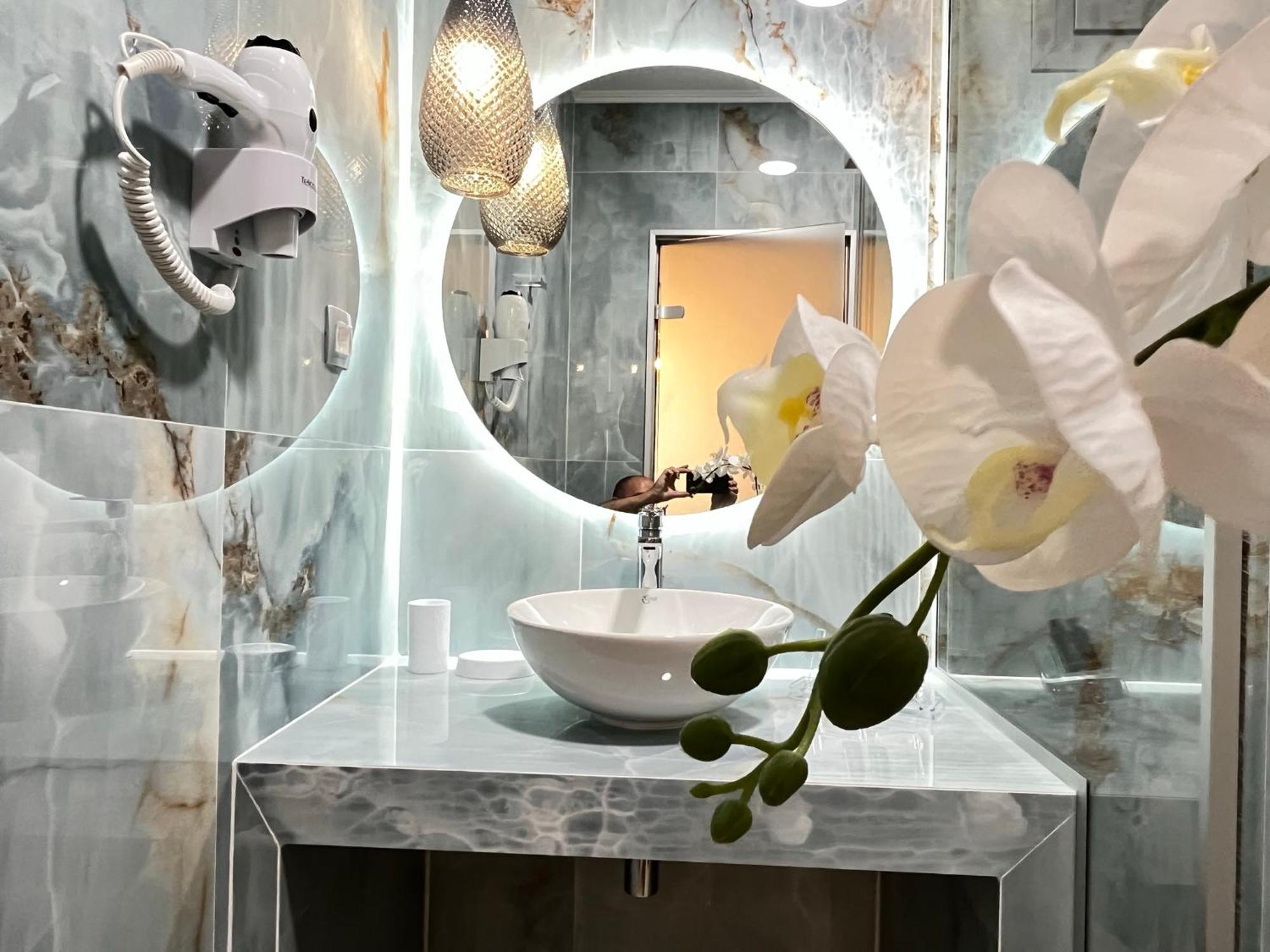 بارغا Maison Deluxe Studios And Apartment المظهر الخارجي الصورة