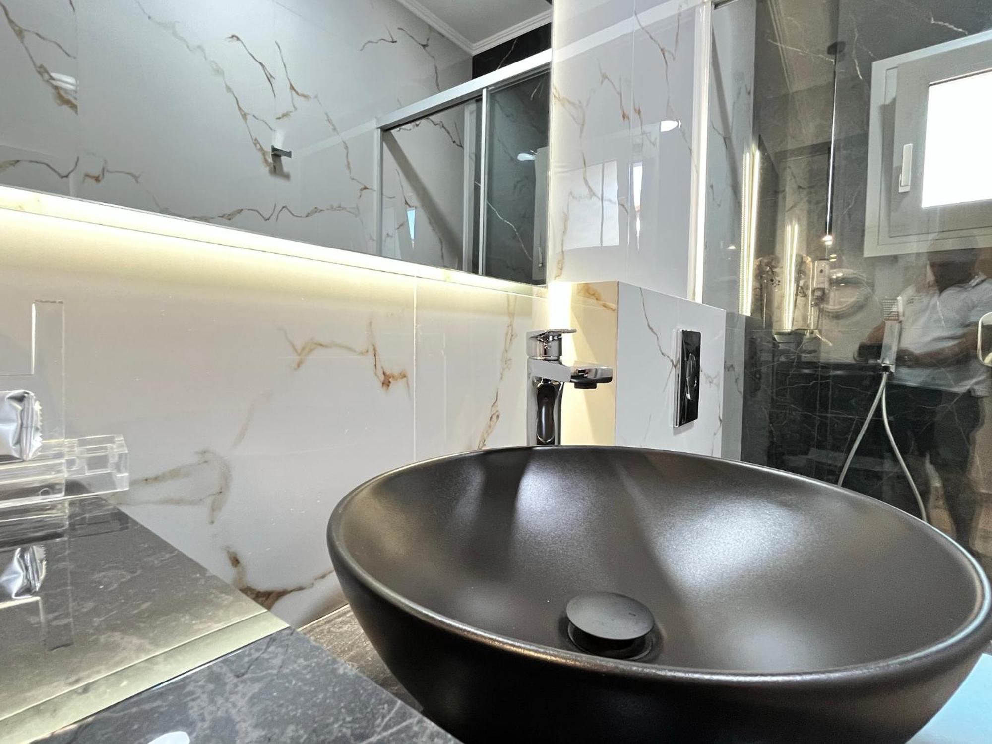 بارغا Maison Deluxe Studios And Apartment المظهر الخارجي الصورة